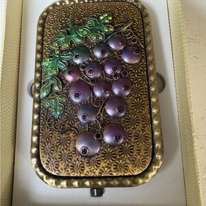 Vintage Style Grape Design Mirror Compact